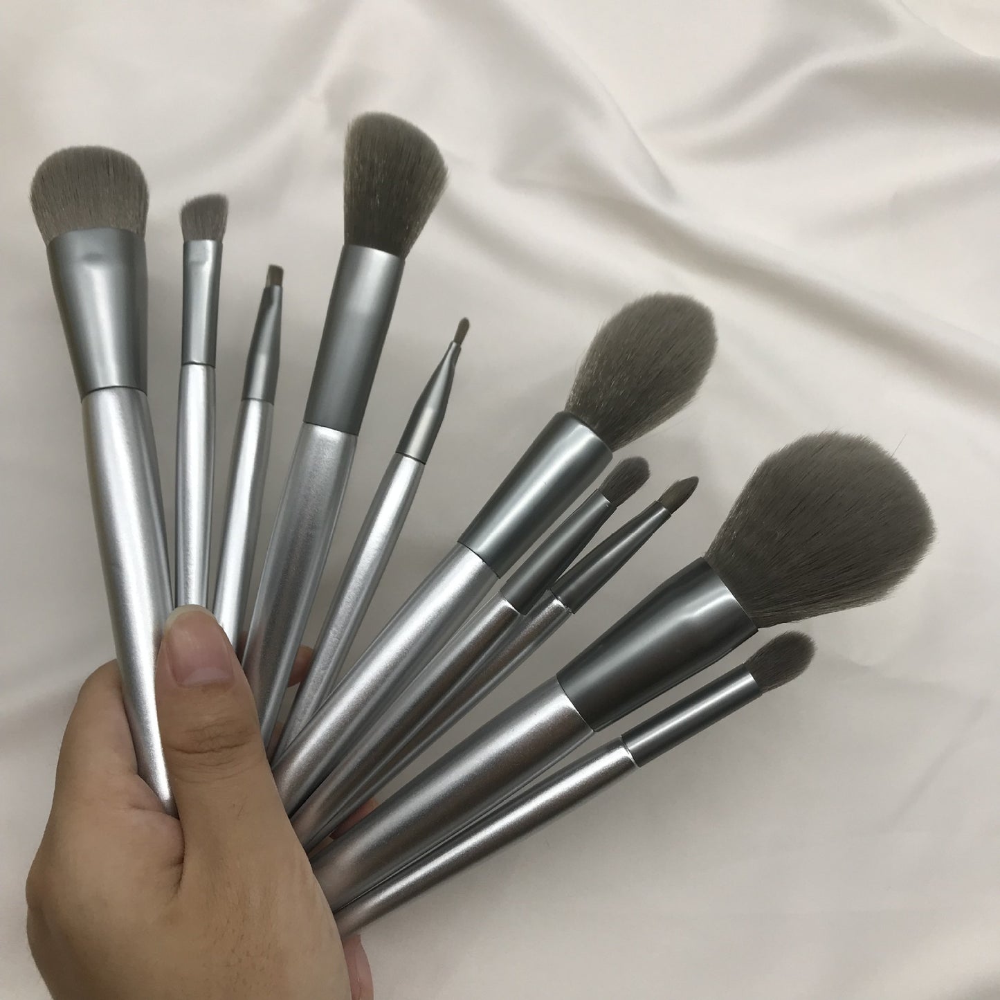 10-Piece Moonlight Silver Makeup Brush Set with Portable PU Case