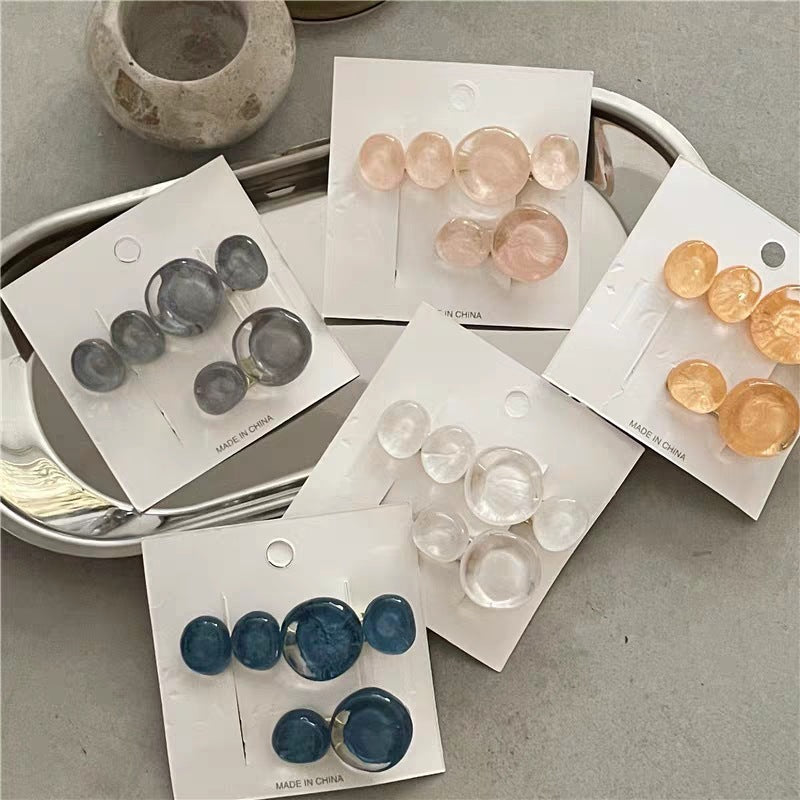 Elegant Planet-Inspired Artificial Crystal Hair Clips – Set of 2 in Sea Blue, Pink, Gray, White & Orange