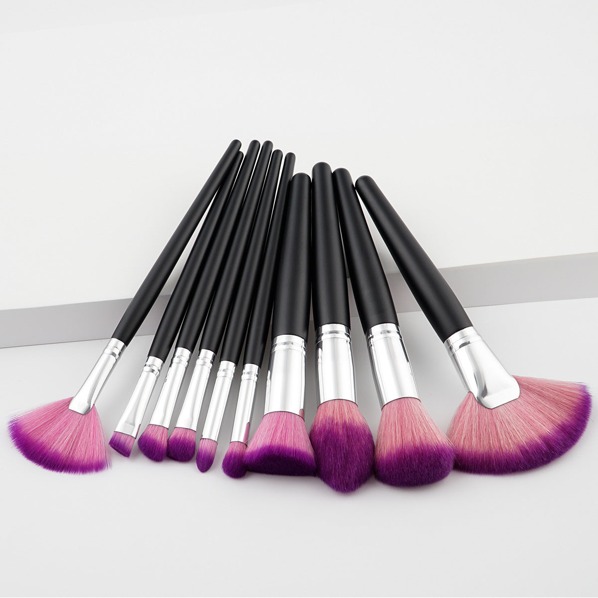 10-Piece Professional Makeup Brush Set with Wooden Handles for Flawless Beauty