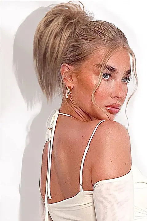 12-Inch Curly Claw Clip Messy Bun – High-Quality Synthetic Hair, Easy to Wear, Fluffy Volume