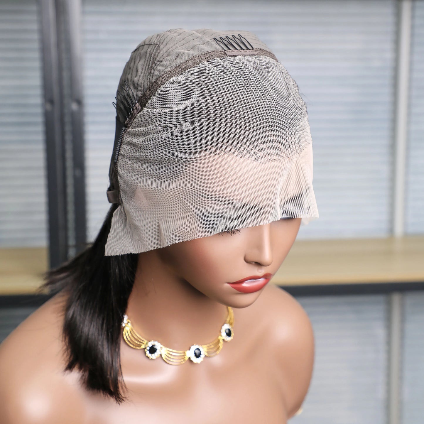 Premium 13x4 Frontal Bob Wig – 100% Natural Human Hair, Pre-Plucked, Straight Texture