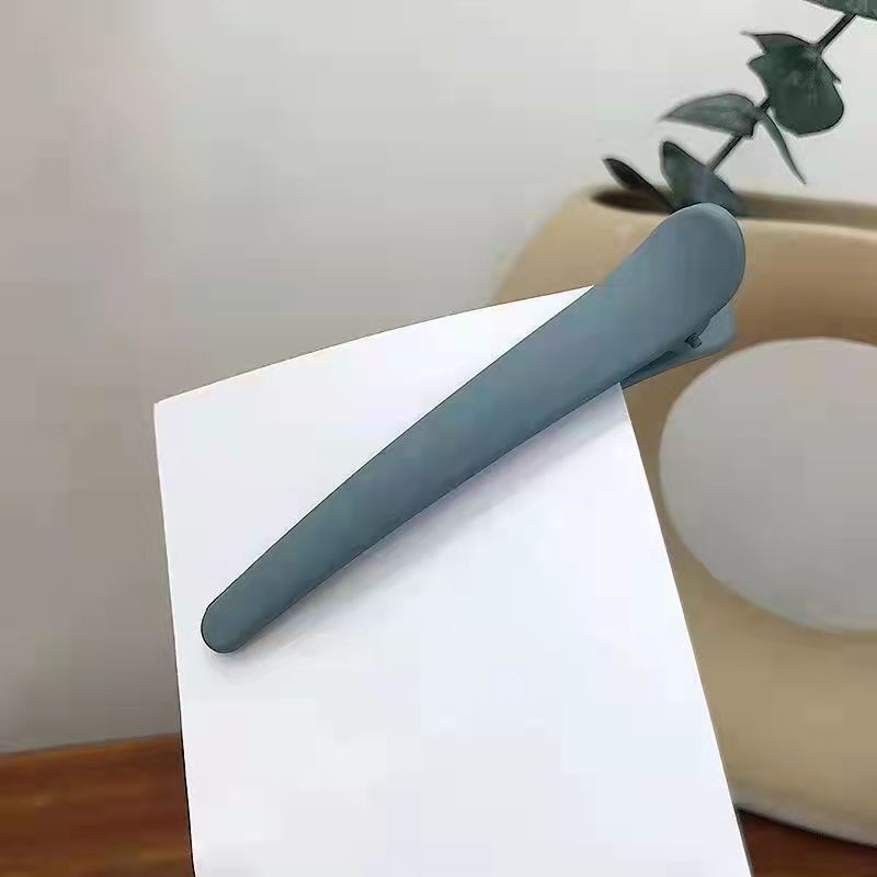 Simple & Stylish Plastic/Resin Hairpin – Available in Multiple Colors