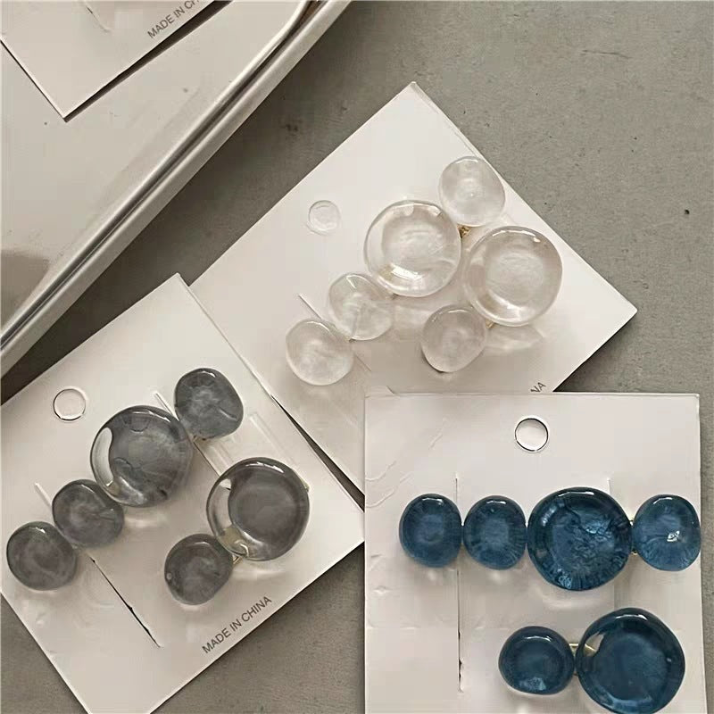 Elegant Planet-Inspired Artificial Crystal Hair Clips – Set of 2 in Sea Blue, Pink, Gray, White & Orange