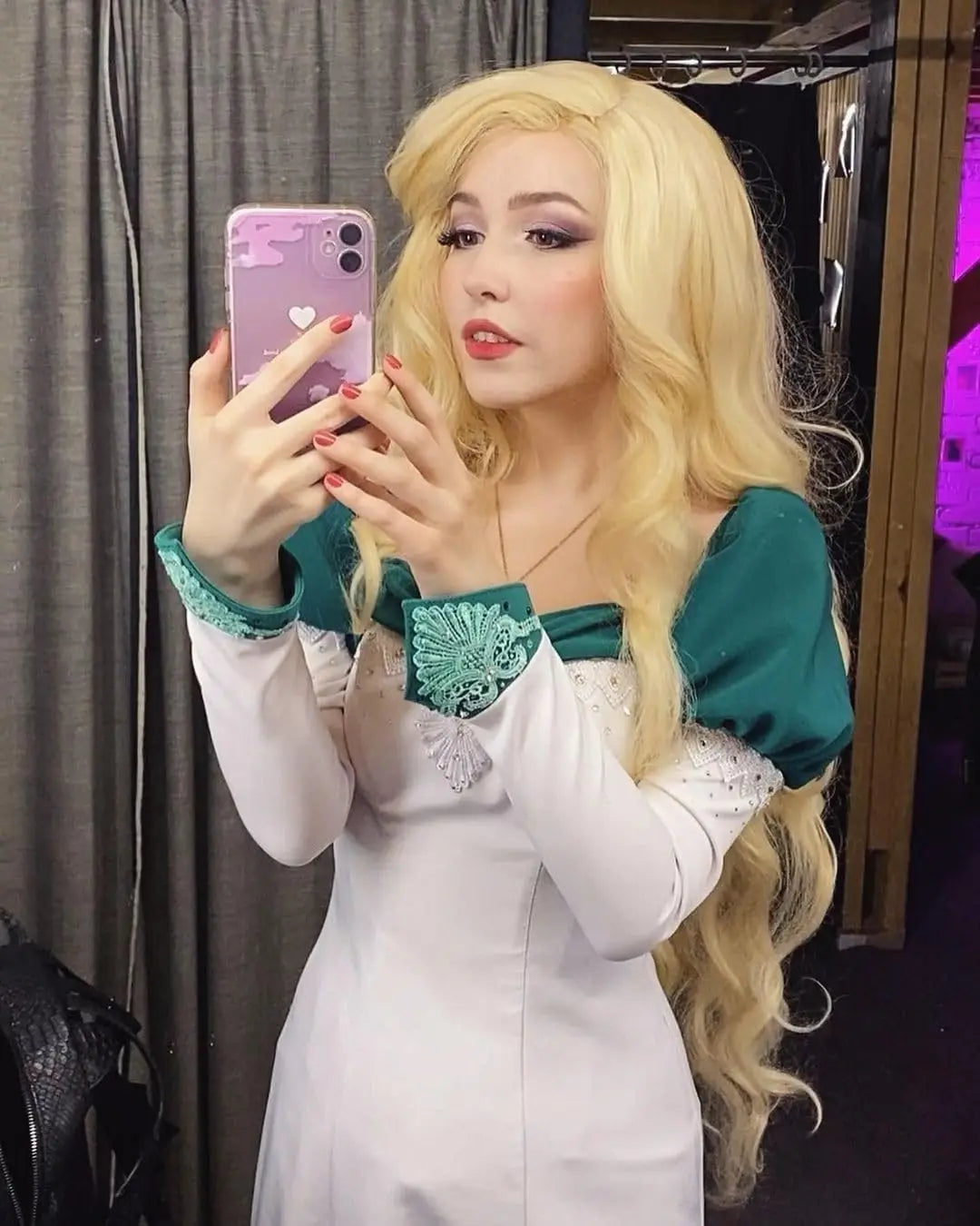 26-Inch Long Virgin Human Hair Wig – Dyeable, Permable, and Natural Virgin Hair