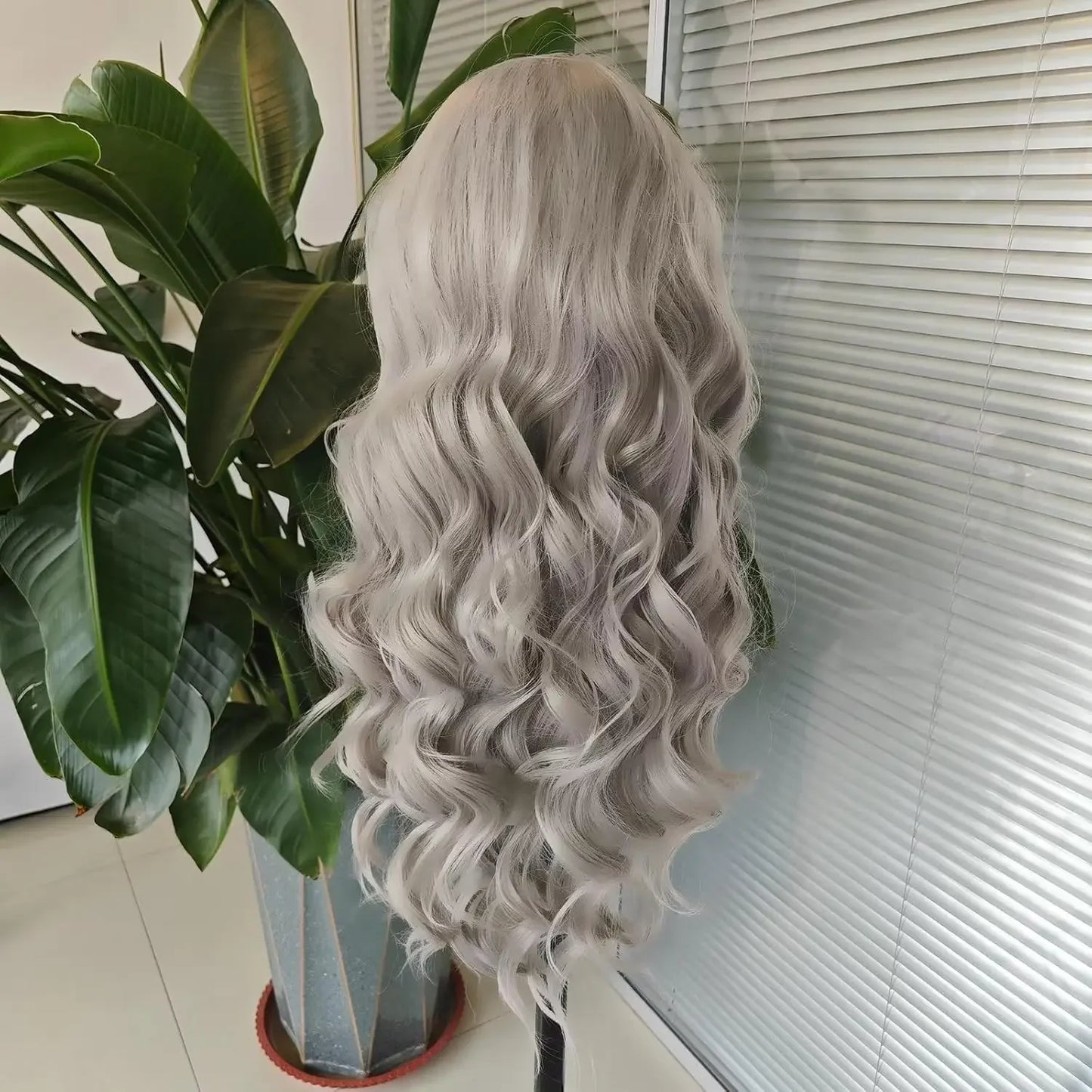 Synthetic Lace Front Wig – High-Quality Daily Wear Wig with 150% Density and Heat-Resistant Fiber