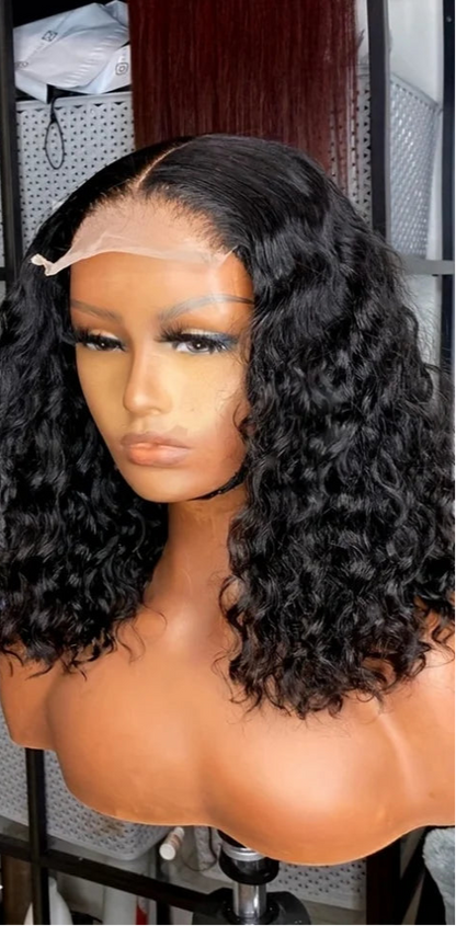 Short Deep Wave Hair Lace Front Wig – 13x4 Frontal & 4x4 Lace Closure