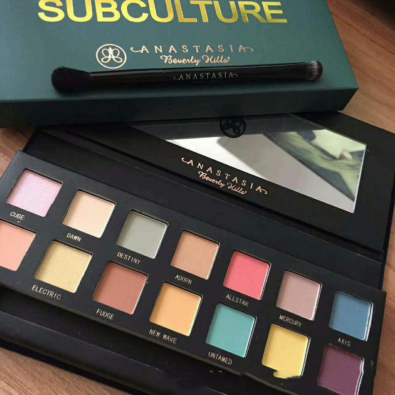 14-Color Eye Shadow Palette – Flannel Series for Vibrant and Velvet Looks