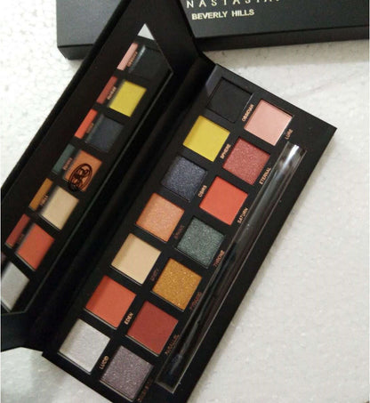 14-Color Eye Shadow Palette – Flannel Series for Vibrant and Velvet Looks